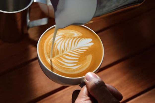 https://www.joebarcatering.com/wp-content/uploads/2022/10/masterlatteart.jpg